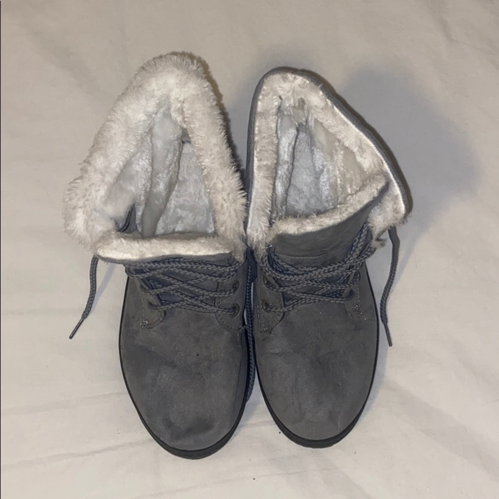 GREY AND WHITE FLUFF BOOTIES
